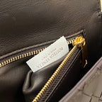 BOTTEGA VENETA Long Clutch Andiamo With Handle 31cm Chocolate Calfskin Ghw