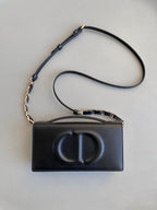 DIOR SIGNATURE CHAIN BAG 21 IN BLACK CALFSKIN