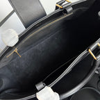 CELINE TRIOMPHE 37 BLACK SOFT CALFSKIN HANDBAG