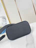 LOUIS VUITTON LOCK AND WALK 20 IN BLACK GRAINED CALFSKIN GOLD HARDWARE
