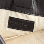 BOTTEGA VENETA LARGE 35 FLAT LOOP IN BLACK CALFSKIN