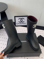 CHANEL rainboot  black coler