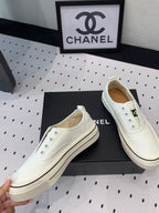 CHANEL LACELESS SNEAKERS PLATFORM IN WHITE CANVAS