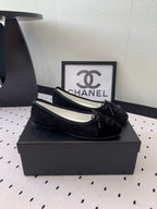 CHANEL BALLET FLAT BLACK VELVET