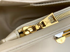 LOUIS VUITTON TWIST MM 23 IN QUARTZ WHITE EPI LEATHER GOLD HARDWARE