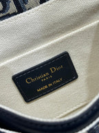 DIOR SMALL 19 MONTAIGNE AVENUE TOP HANDLE BAG BLUE  OBLIQUE JACQUARD AND BLACK SMOOTH CALFSKIN