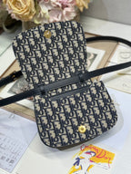 DIOR SMALL 19 MONTAIGNE AVENUE TOP HANDLE BAG BLUE  OBLIQUE JACQUARD AND BLACK SMOOTH CALFSKIN