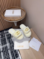 DIOR THICK-SOLE SLIPPER IN WHITE CREAM FLEECE WITH GOLD LOGO