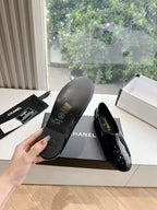 CHANEL MOASINS BLACK PATENT CALFSKIN GHW