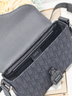 DIOR MEDIUM SADDLE MESSENGER BAG IN BLACK OBLIQUE JACQUARD AND BLACK GRAINED CALFSKIN