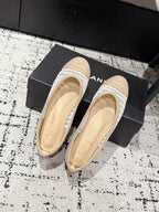 CHANEL BALLET FLAT 25S IN OFF WHITE AND BEIGE RAFFIA