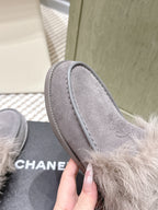 CHANEL 25S LOAFERS MOASIN IN LIGHT GRAY SUEDE WITH LIGHT BEIGE MINK FUR LINING