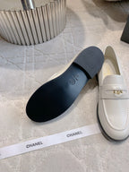 CHANEL 25S MOASINS IN WHITE CALFSKIN GOLD HARDWARE