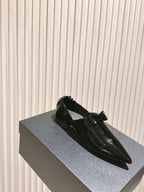 CHANEL FLATS 25S IN BLACK PATENT LEATHER