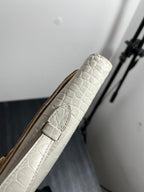 HERMES KELLY CUT 31 IN WHITE SHINNY ALLIGATOR LEATHER WITH GOLD HARDWARE