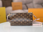 LOUIS VUITTON BLOOM POUCH 22 IN BROWN MONOGRAM CANVAS AND PASTEL PINK CALFSKIN SIDES