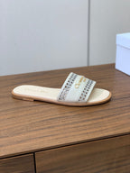DIOR DWAY SLIDE BEIGE CALFSKIN AND GOLD LOGO