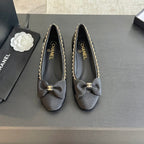 CHANEL BALLET FLAT BLACK CALFSKIN AND FABRIC