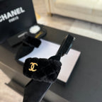 CHANEL MULE IN BLACK SMOOTH FLEECE WITH GOLD HARDWARE