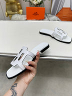 HERMES FLATFORM SANDAL WHITE CALFSKIN
