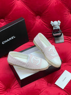 CHANEL WOVEN LOAFERS IN LIGHT PINK FABRIC