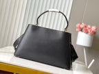 LOUIS VUITTON CAPUCINES SOUPLE GM 38 IN BLACK SMOOTH CALFSKIN GOLD HARDWARE