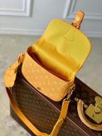 LOUIS VUITTON MONTSOURIS MESSENGER PM 20 IN PEPPER ORANGE MONOGRAM HERITAGE CANVAS