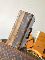 LOUIS VUITTON ONTHEGO MM 35CM MONOGRAM GIANT CANVAS