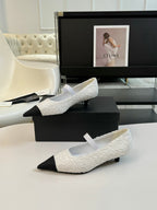 CHANEL MARY JANE IN WHITE TWEED AND BLACK SATIN