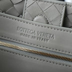 BOTTEGA VENETA MEDIUM ANDIAMO 32CM GREY LAMBSKIN