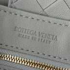 BOTTEGA VENETA SMALL ANDIAMO 25CM GREY LAMBSKIN