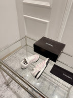 CHANEL CASUAL SNEAKER IN WHITE AND PURPLE CALFSKIN