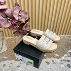 CHANEL PLATFORM SLIPPERS IN LIGHT GREY TWEED AND LAMBSKIN