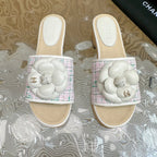 CHANEL PLATFORM SLIPPERS WITH FLOWER IN WHITE LAMBSKIN