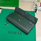 BOTTEGA VENETA Long Clutch Andiamo 31 Dark Green Leather Ghw