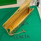 BOTTEGA VENETA Long Clutch Andiamo 31 Gold Metalic Leather Ghw