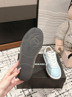 CHANEL SNEAKER IN BLUE PASTEL HAND-POLISHED CALFSKIN 977829