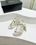 CHANEL HIGH HEELS PEARL CHAIN IN WHITE COWHIDE