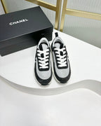 CHANEL SNEAKER IN BLACK MIX GREY SUEDE