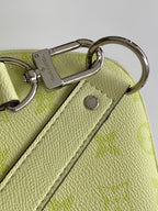 LOUIS VUITTON LV 25S KEEPALL BANDOULIÈRE 45 IN LIGHT OLIVE GREEN CALFSKIN SILVER HARDWARE