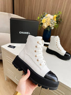CHANEL SHORT BOOTS IN WHITE TWEED AND BLACK CALFSKIN