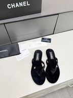 CHANEL THONG SLIPPERS IN BLACK VELVET