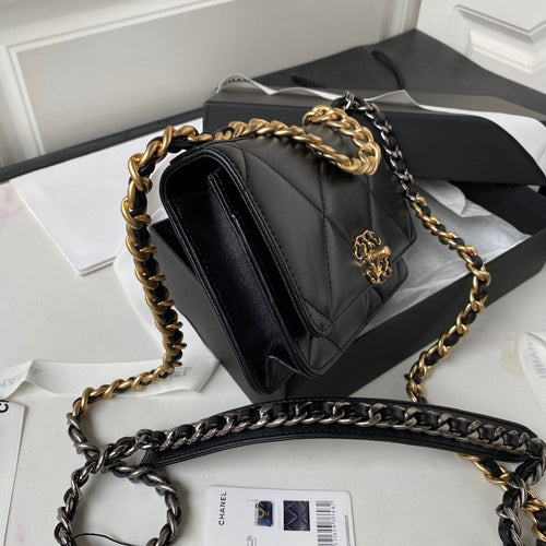 CHANEL 19 WOC 19CM BLACK LAMBSKIN GOLD HARDWARE