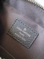 LOUIS VUITTON  AVENUE MESSENGER 22 IN BLACK CALFSKIN