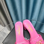 CHANEL MULE SLIDE SANDAL IN BRIGHT PINK LAMBSKIN