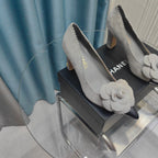CHANEL HIGH HEELS 80 MM IN SPANISH GRAY SUEDE AND BLACK CALFSKIN WITH FLOWER