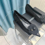 CHANEL BALLET FLAT IN BLACK SUEDE AND CALFSKIN WITH FLOWER