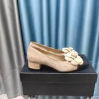 CHANEL MEDIUM HEELS IN TAN BEIGE SUEDE AND BLACK CALFSKIN WITH FLOWER