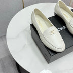 CHANEL LOAFERS 25S IN WHITE CALFSKIN GOLD HARDWARE WITH STONES
