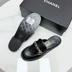 CHANEL FLAT MULE 25S IN BLACK CALFSKIN STYLE 2